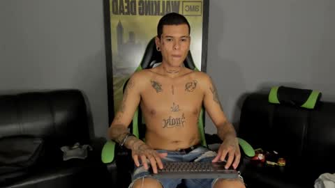 Snapshot of jamesinked_ chatting on January 16, 2025, 12:45 am Jamesinked  online show from January 16, 2025, 12:45 am