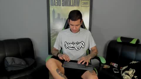 Snapshot of jamesinked_ chatting on January 31, 2025, 6:36 pm Jamesinked  online show from January 31, 2025, 6:36 pm