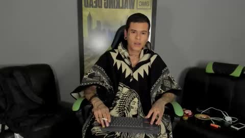 Snapshot of jamesinked_ chatting on February 5, 2025, 1:58 am Jamesinked  online show from February 5, 2025, 1:58 am