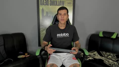 Snapshot of jamesinked_ chatting on February 5, 2025, 6:48 pm Jamesinked  online show from February 5, 2025, 6:48 pm
