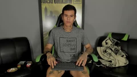 Snapshot of jamesinked_ chatting on February 25, 2025, 9:46 pm Jamesinked  online show from February 25, 2025, 9:46 pm