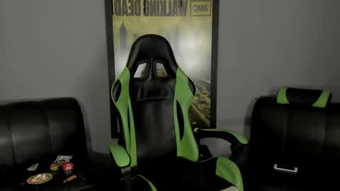 Snapshot of jamesinked_ chatting on February 26, 2025, 12:49 am Jamesinked  online show from February 26, 2025, 12:49 am