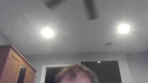 Snapshot of jamesjewels chatting on December 31, 2024, 3:34 am jamesjewels online show from December 31, 2024, 3:34 am