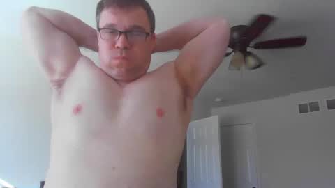 Snapshot of jamesjewels chatting on March 8, 2025, 1:57 pm jamesjewels online show from March 8, 2025, 1:57 pm