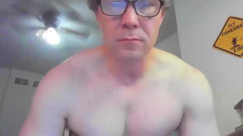 Snapshot of jamesjewels chatting on October 18, 2025, 9:15 pm jamesjewels online show from October 18, 2025, 9:15 pm