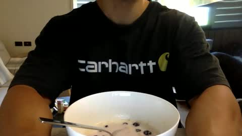 jamesmo820913 online show from October 6, 2025, 2:09 am