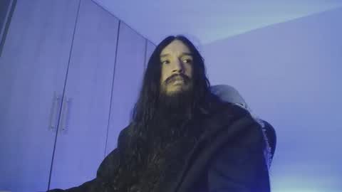 Snapshot of jamesvladi chatting on January 12, 2025, 12:18 am vlad online show from January 12, 2025, 12:18 am