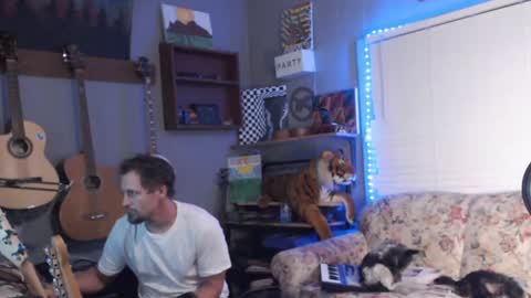 Snapshot of jameswebbscope chatting on July 5, 2026, 11:06 am Jameswebbscope online show from July 5, 2026, 11:06 am