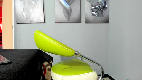 jamiee f online show from January 31, 2025, 2:49 pm