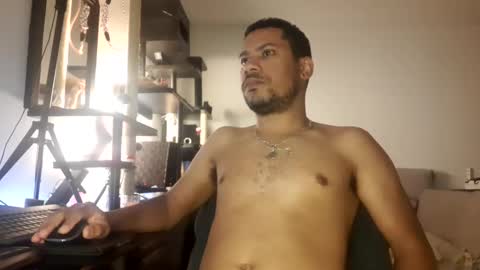 Snapshot of jamielonnas chatting on January 4, 2025, 5:05 pm Jamie Lonnas online show from January 4, 2025, 5:05 pm