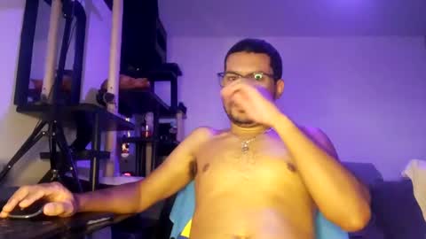 Snapshot of jamielonnas chatting on January 31, 2025, 2:28 pm Jamie Lonnas online show from January 31, 2025, 2:28 pm