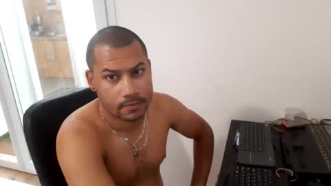 Snapshot of jamielonnas chatting on December 15, 2025, 10:41 am Jamie Lonnas online show from December 15, 2025, 10:41 am