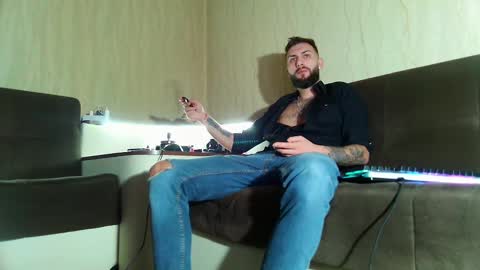 Snapshot of jamienoxus chatting on February 22, 2025, 11:13 am Robbie online show from February 22, 2025, 11:13 am