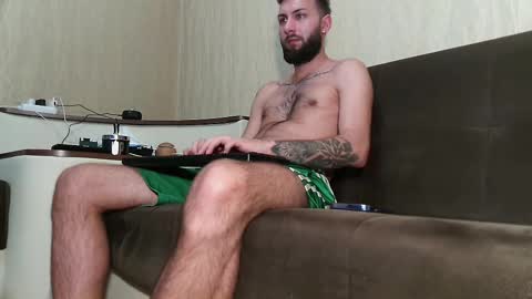 Snapshot of jamienoxus chatting on March 4, 2025, 12:07 am Robbie online show from March 4, 2025, 12:07 am