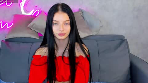 Eva online show from October 21, 2025, 1:06 am