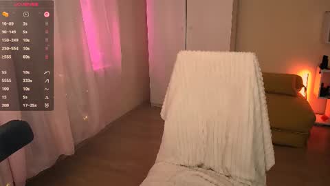 Snapshot of jane_kinn chatting on July 7, 2026, 7:23 am jane_kinn online show from July 7, 2026, 7:23 am