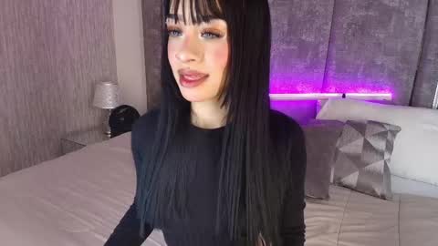 janedaviss online show from April 28, 2026, 7:41 pm