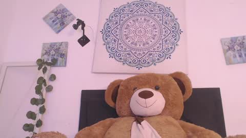 Jane online show from December 19, 2024, 3:41 pm