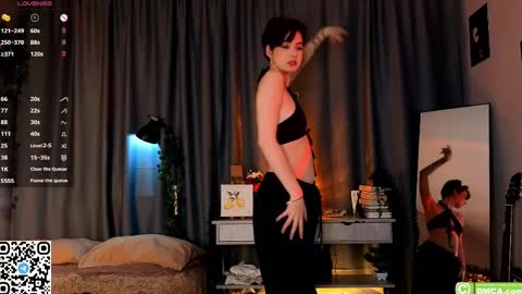 Snapshot of janemargolis chatting on May 15, 2026, 9:44 pm Im Jane Happy New Year everyone online show from May 15, 2026, 9:44 pm