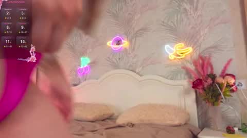 janepuff online show from September 25, 2025, 6:50 am