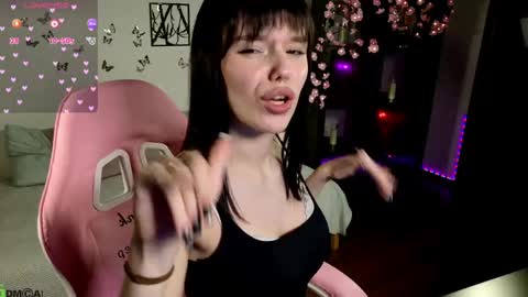 Alexia online show from April 15, 2026, 9:16 am