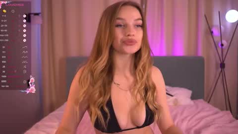 Day Alice Night Stella online show from March 27, 2026, 7:03 am