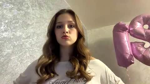 Snapshot of janettachapen chatting on July 10, 2026, 11:57 am Lilly online show from July 10, 2026, 11:57 am