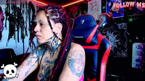 Snapshot of janna_ink chatting on February 7, 2026, 1:15 pm online show from February 7, 2026, 1:15 pm