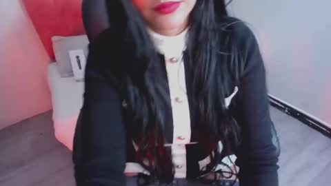 Snapshot of janne_lee chatting on February 28, 2025, 9:23 pm Janne for u online show from February 28, 2025, 9:23 pm