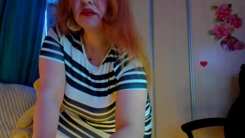 Snapshot of jansylines chatting on May 16, 2026, 4:06 pm JansyLines online show from May 16, 2026, 4:06 pm