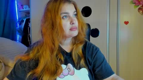 Snapshot of jansylines chatting on June 3, 2026, 3:50 pm JansyLines online show from June 3, 2026, 3:50 pm