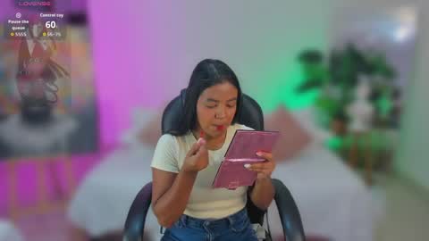 Snapshot of jany__love chatting on May 11, 2026, 11:05 am JANY online show from May 11, 2026, 11:05 am