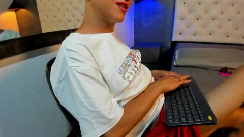Jara online show from May 4, 2026, 8:27 pm