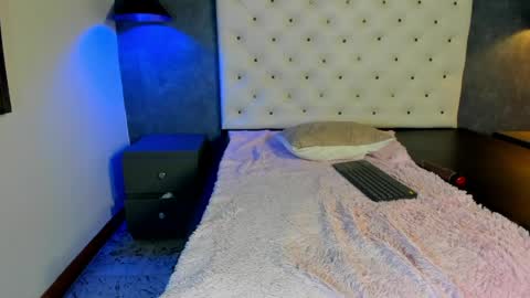 Jara online show from May 8, 2026, 8:58 pm