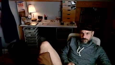 jareth_returns online show from January 25, 2025, 4:56 am