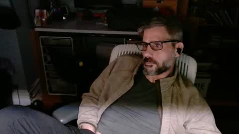 jareth_returns online show from November 10, 2025, 3:16 am