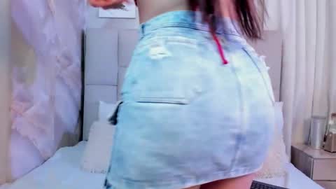 Jaslyn online show from November 19, 2025, 4:40 pm