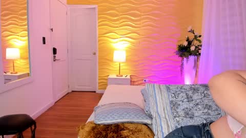 Jasmin Evans online show from January 3, 2025, 8:01 pm