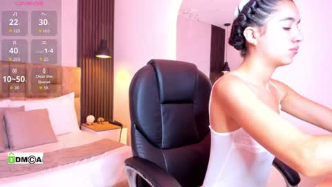 Snapshot of jasmin_adams chatting on June 18, 2026, 11:58 am Jasmin online show from June 18, 2026, 11:58 am