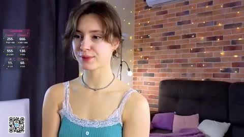 Chloe online show from November 26, 2025, 6:14 am