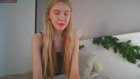 Chloe online show from February 3, 2026, 8:30 am