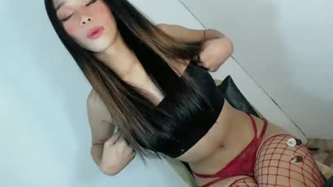 Snapshot of jasmine_on_live chatting on June 17, 2026, 5:54 am CUTE JANNA online show from June 17, 2026, 5:54 am