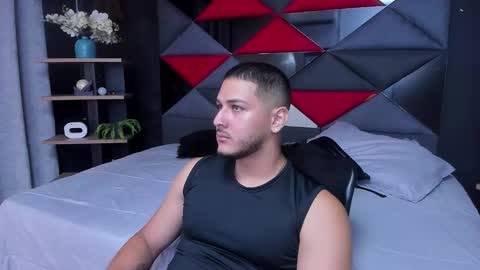 Snapshot of jason_shaw_ chatting on September 17, 2025, 1:18 am Jasson Shaw online show from September 17, 2025, 1:18 am