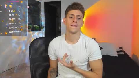 JASPER JONES online show from October 27, 2025, 9:46 am