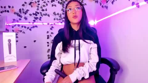 Snapshot of jaulyn_18 chatting on April 17, 2026, 4:21 pm Jaulyn online show from April 17, 2026, 4:21 pm