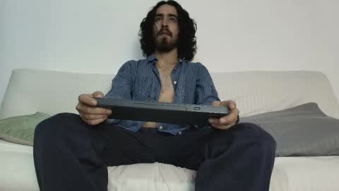 Snapshot of jave_rave chatting on May 26, 2026, 12:23 pm jave_rave online show from May 26, 2026, 12:23 pm