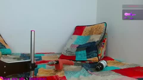 Snapshot of javi_8812 chatting on February 15, 2025, 11:06 am dani and javi online show from February 15, 2025, 11:06 am