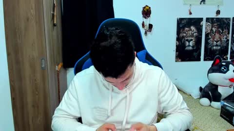 Snapshot of javiersexymann chatting on December 3, 2024, 4:14 am Javier online show from December 3, 2024, 4:14 am