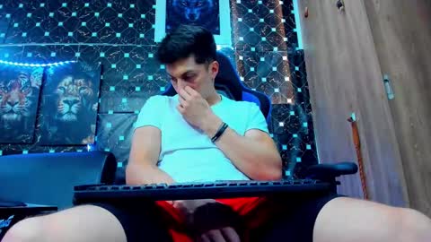 Snapshot of javiersexymann chatting on September 10, 2025, 6:52 pm Javier online show from September 10, 2025, 6:52 pm