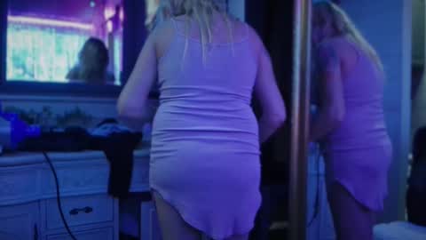 Snapshot of javlovesu chatting on February 8, 2026, 3:48 pm JAV online show from February 8, 2026, 3:48 pm